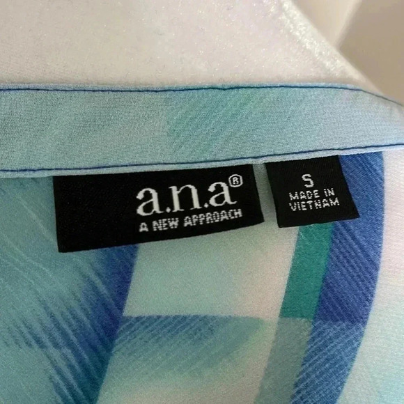 a.n.a Blue and White Rolled Tab Sleeve Sheer Blouse​​ - Picture 8 of 8